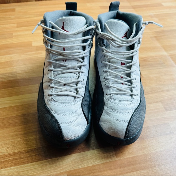 Jordan 12 retro white size 10